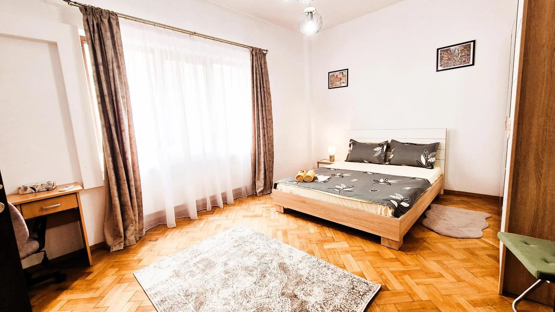 Old Town Comfort & Stylish Apartment ブカレスト 0*,