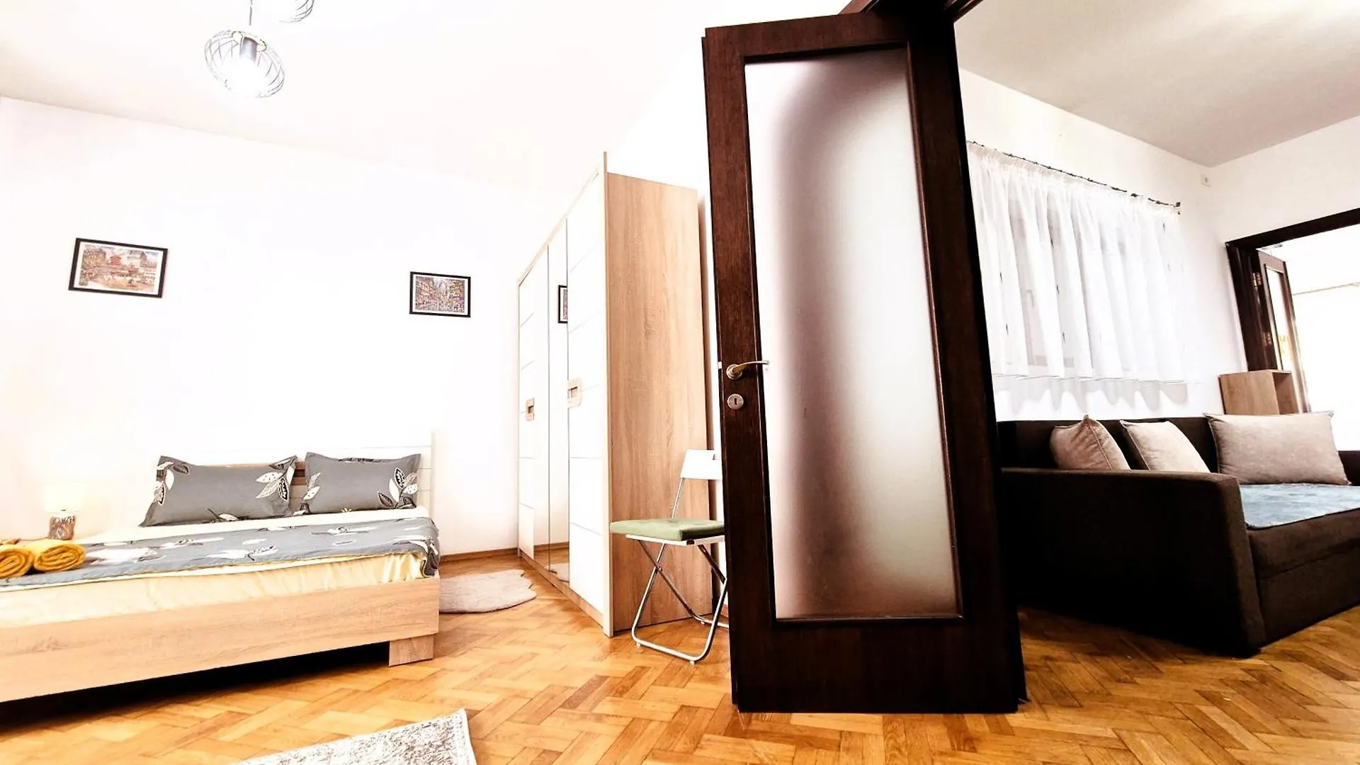 Old Town Comfort & Stylish Apartment ブカレスト ルーマニア